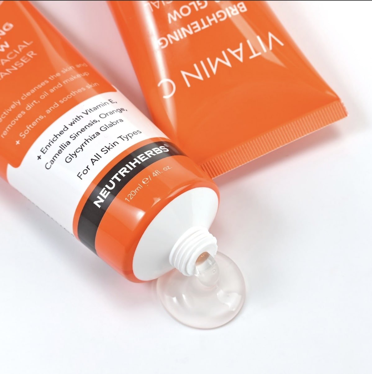 Veido odos valymo gelis su vitaminu C ir citrusų aromatu, tūbelė