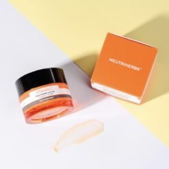 skaistinantis kremas su vitaminu C su hialurono rūgštimi