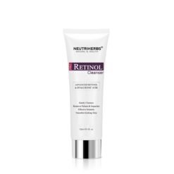 Pro retinolio prausiklis nuo senėjimo su aminorūgščių putomis ant šviesaus fono