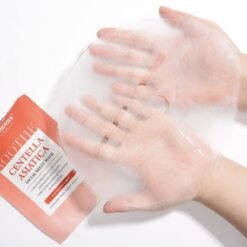 veido kaukė su Centella Asiatica